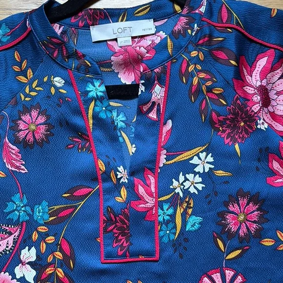 Loft Wildflower Chinoiserie Floral Blue Blouse Large Petite - Picture 10 of 10